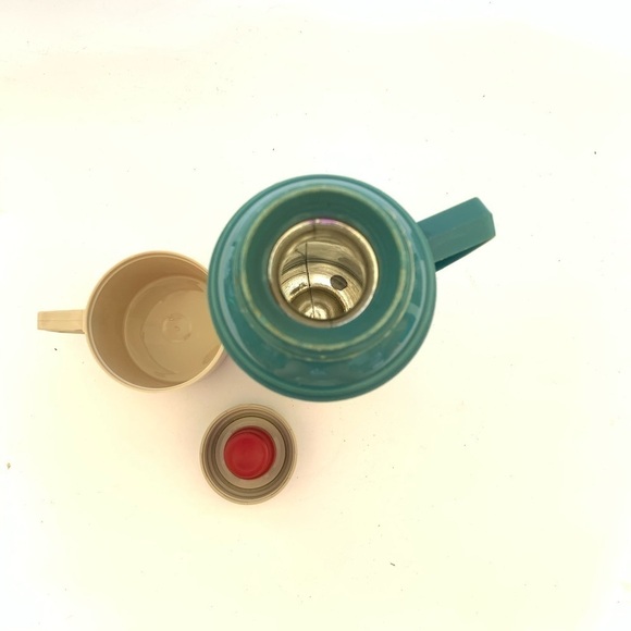 Vintage Retro Thermos Aladdin's Blue & Cream Pint Size with Handle & Cup Lid - Picture 8 of 11